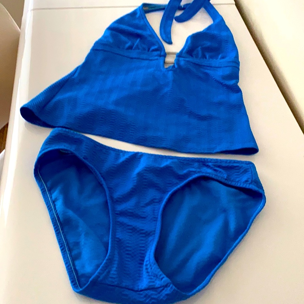 DKNY swimwear. Beautiful rich Royal blue color. 😎
